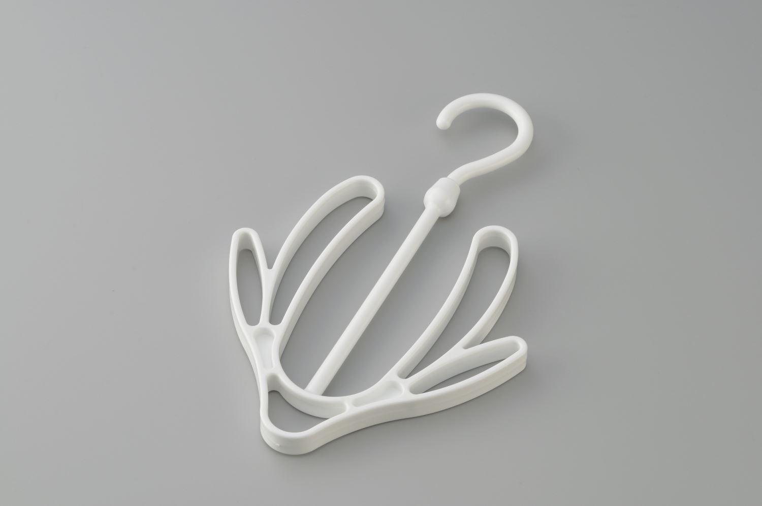 日本製  inomata 3123  IVY可旋轉吊掛式曬鞋架  白色/藍色