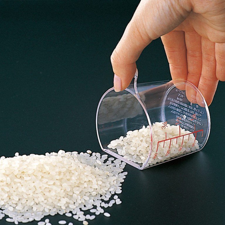 日本製 inomata  1270 米箱6kg-附殘米盒量米杯   4905596127062