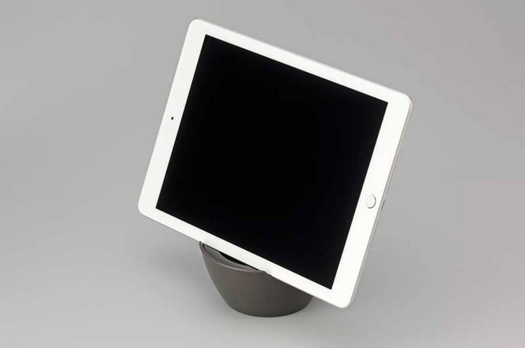 日本製  inomata   4828 Smartphone   手機 . 平板  置物架 ~ 白色 / 黑色 